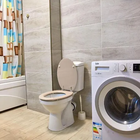 Hampton 2 By Alz Năvodari