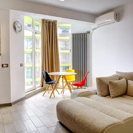 Hampton 2 By Alz Năvodari