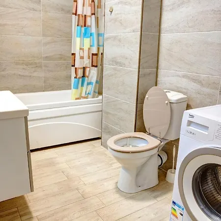 Hampton 2 By Alz Apartment *