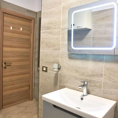 Apartment Hampton 2 By Alz