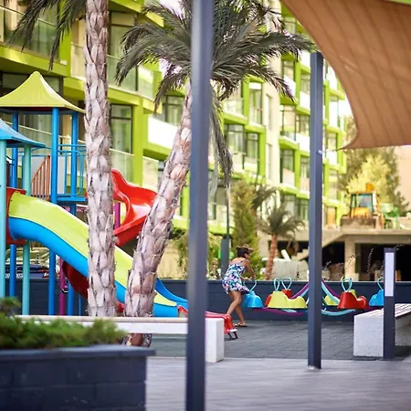 Apartment Hampton 2 By Alz *